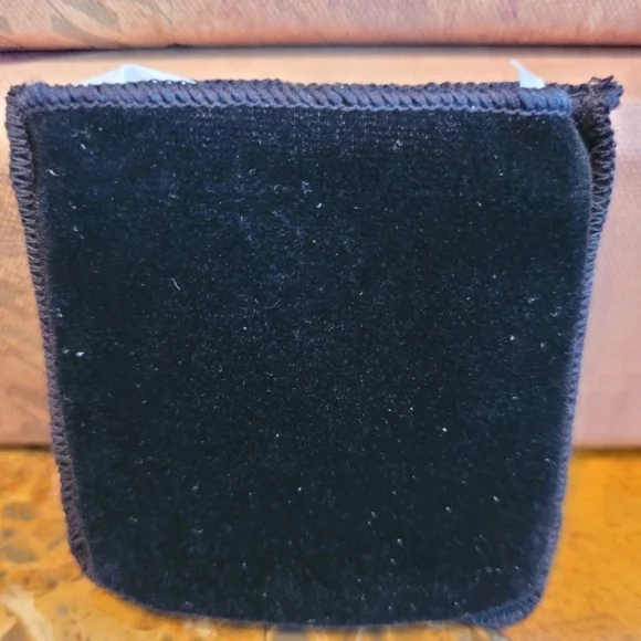 CHANEL COMPACT MIRROR - Picture 3 of 5